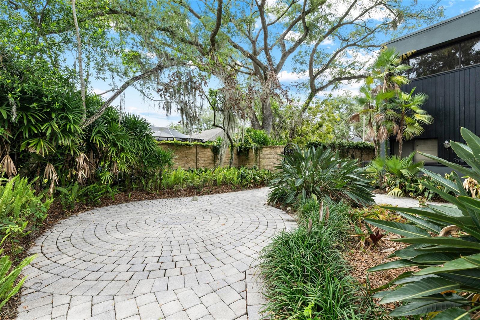 TEMPLE TERRACE ESTATES REP - Residential