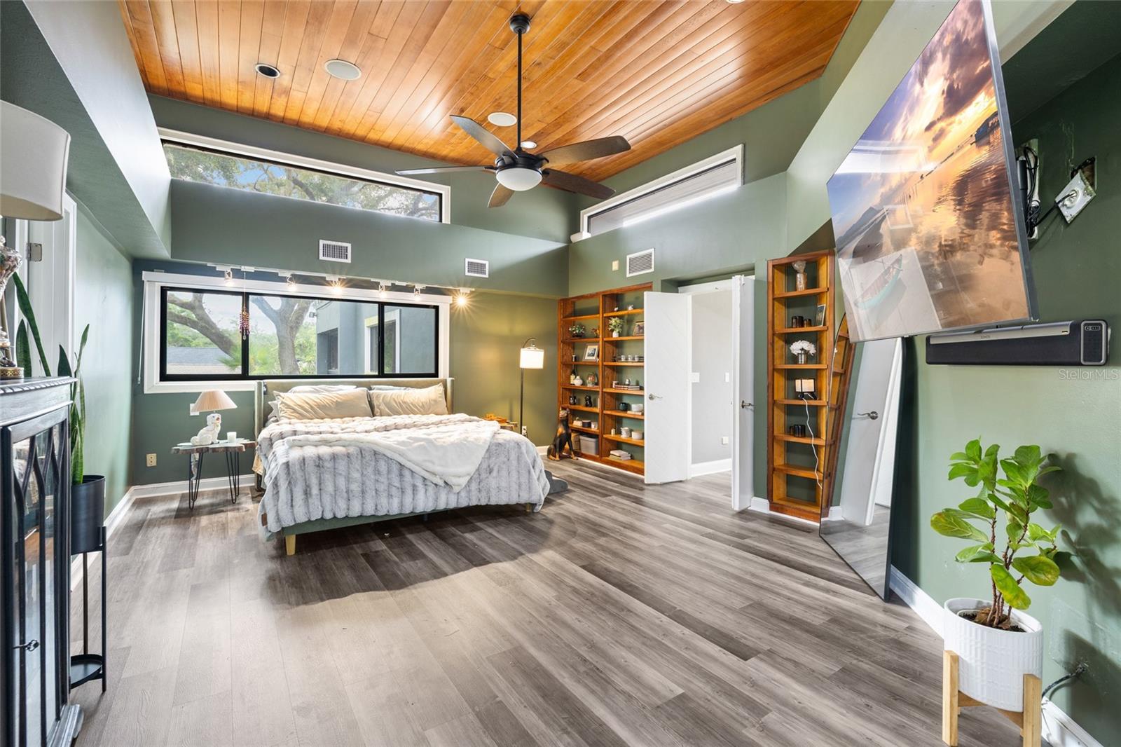 TEMPLE TERRACE ESTATES REP - Residential