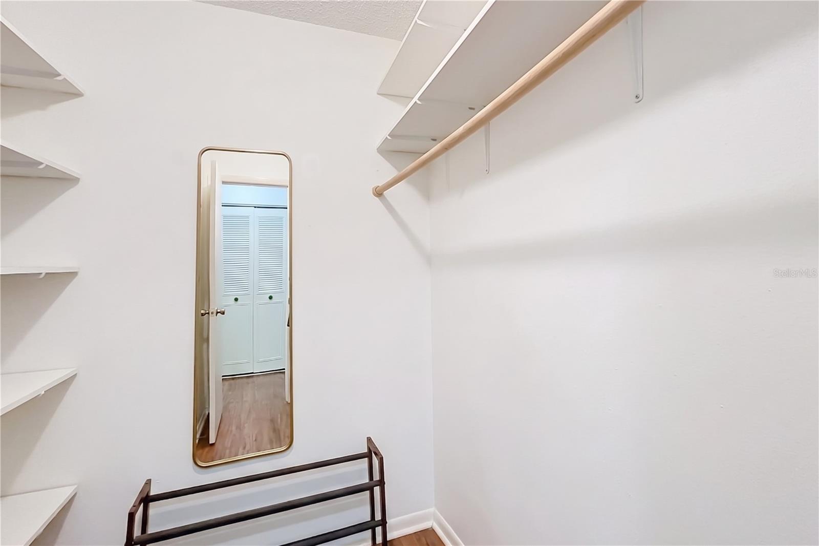 DOVER COVE UNIT 03 - Residential