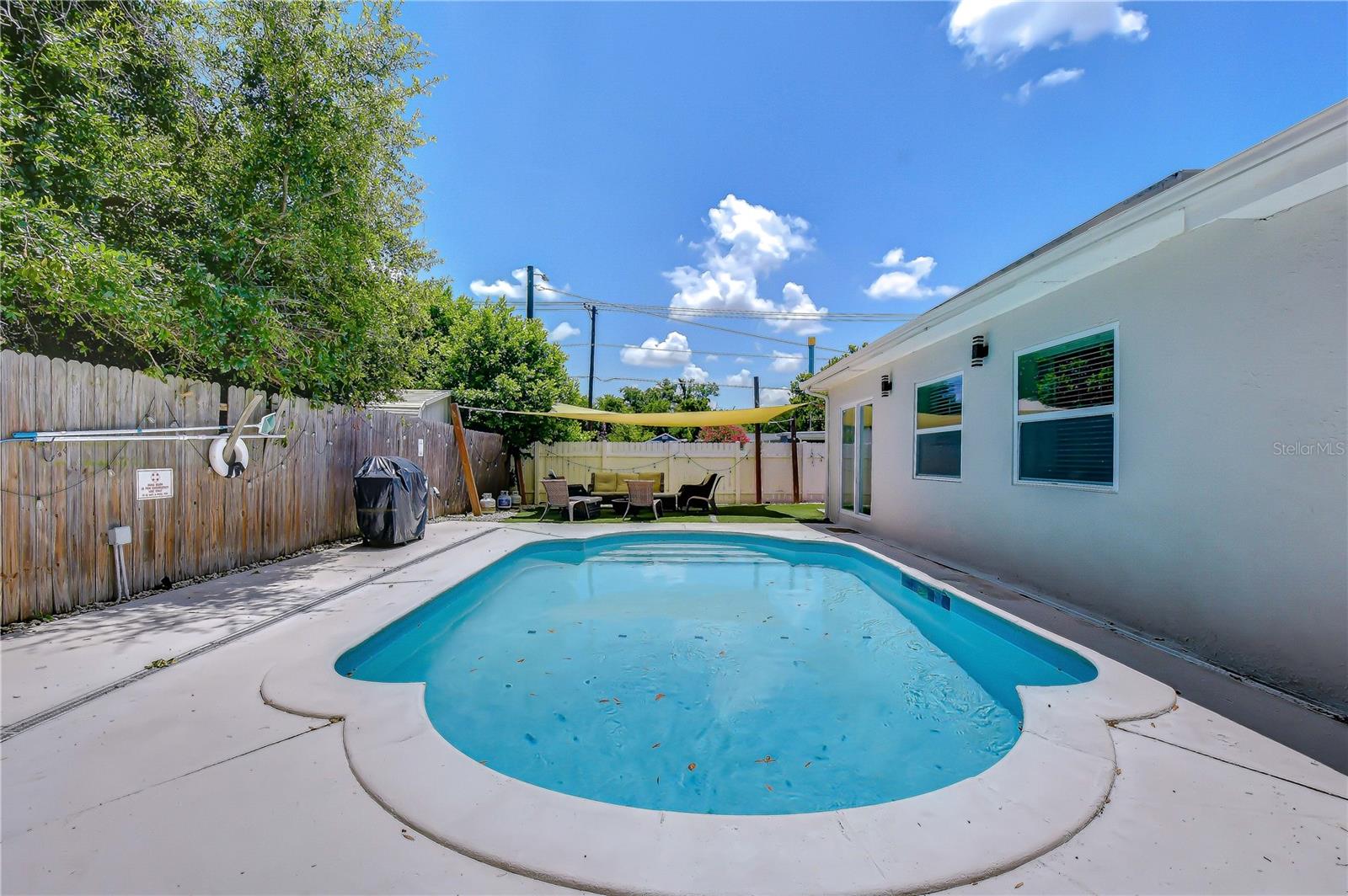 LAUREL TERRACE - Residential