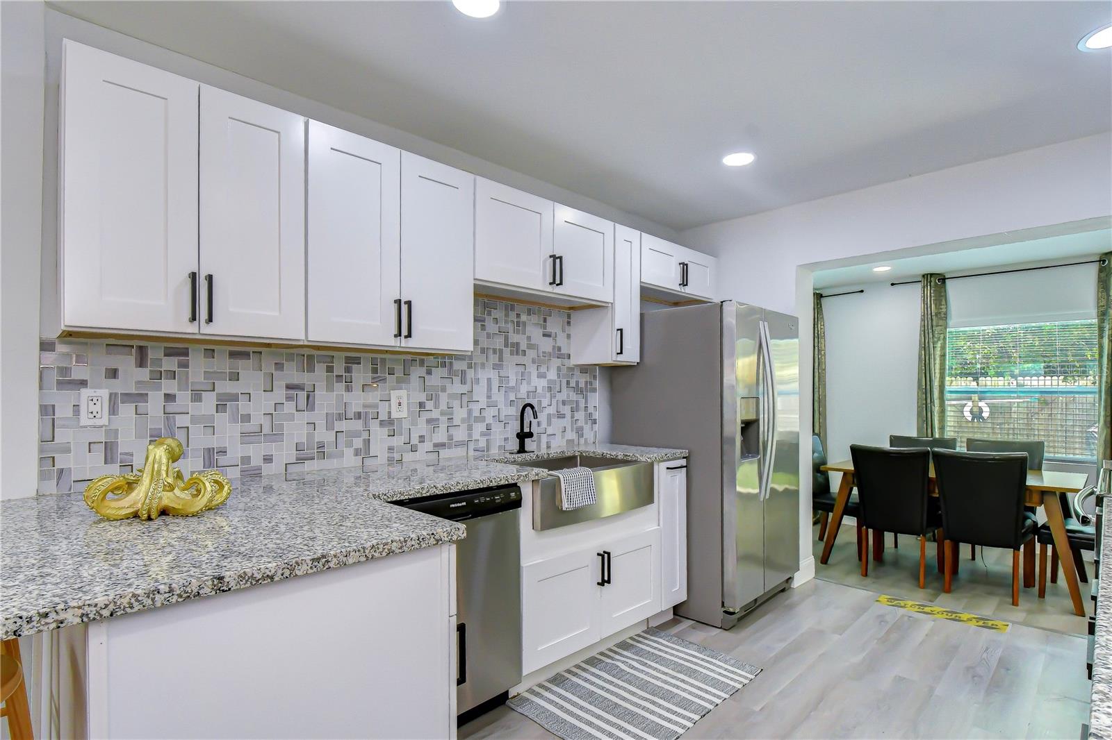 LAUREL TERRACE - Residential