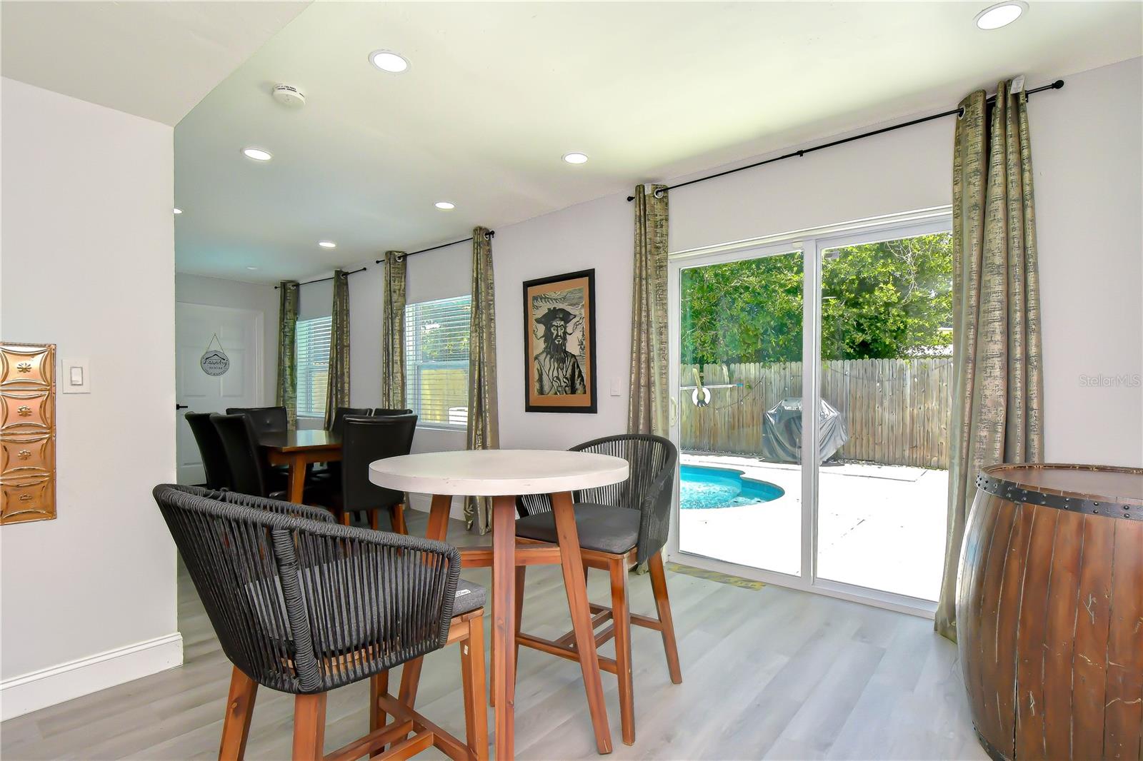 LAUREL TERRACE - Residential