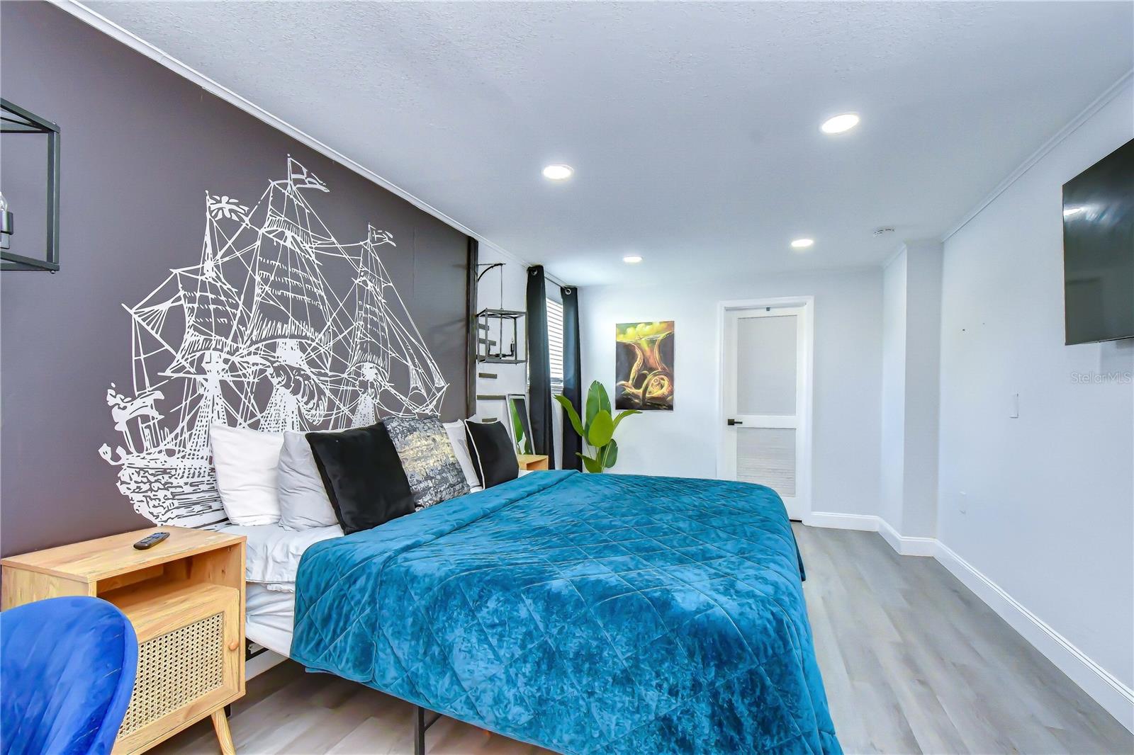 LAUREL TERRACE - Residential