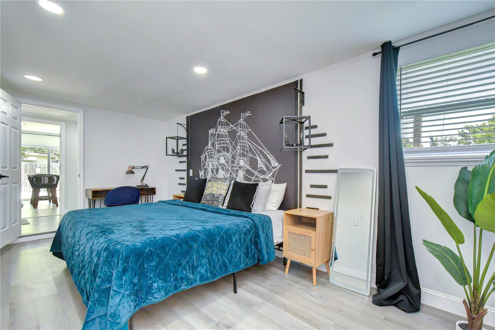 LAUREL TERRACE - Residential