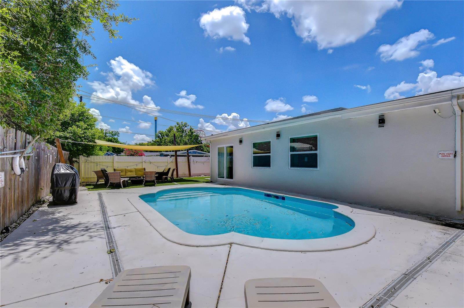 LAUREL TERRACE - Residential