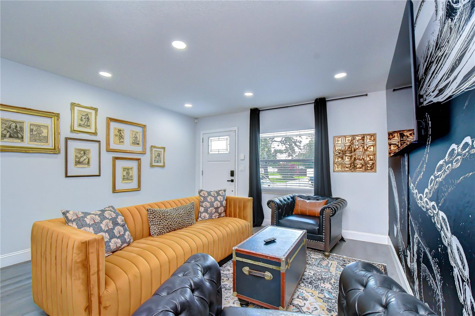 LAUREL TERRACE - Residential