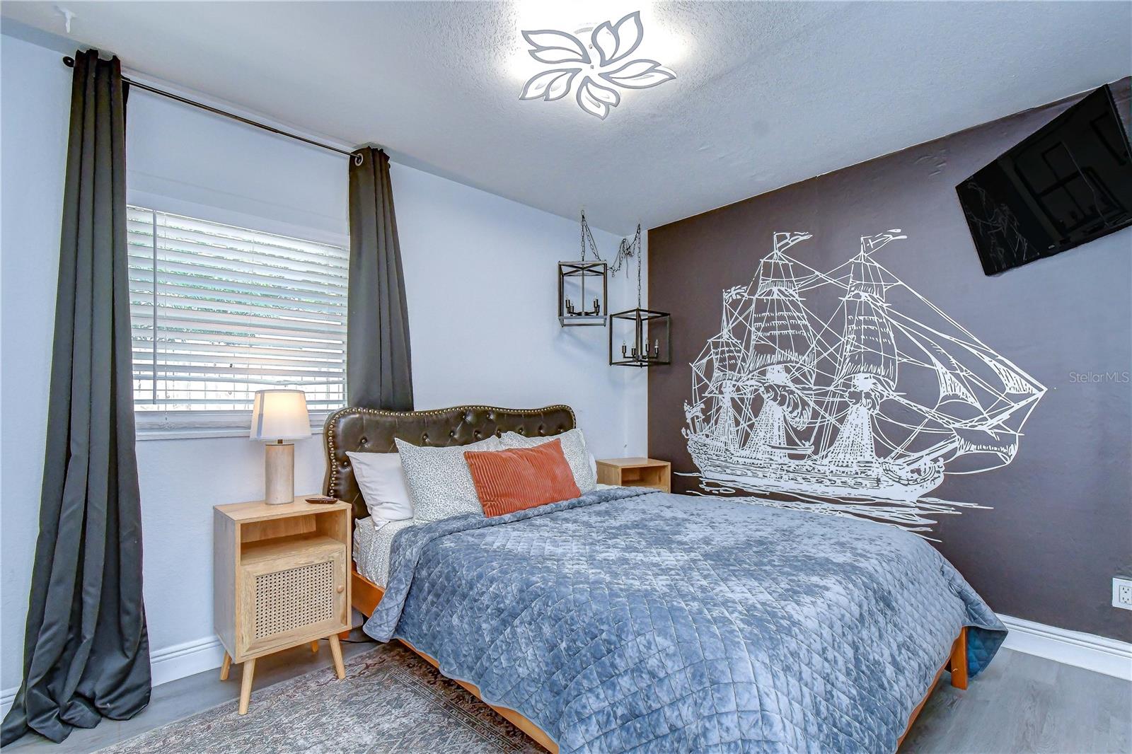 LAUREL TERRACE - Residential