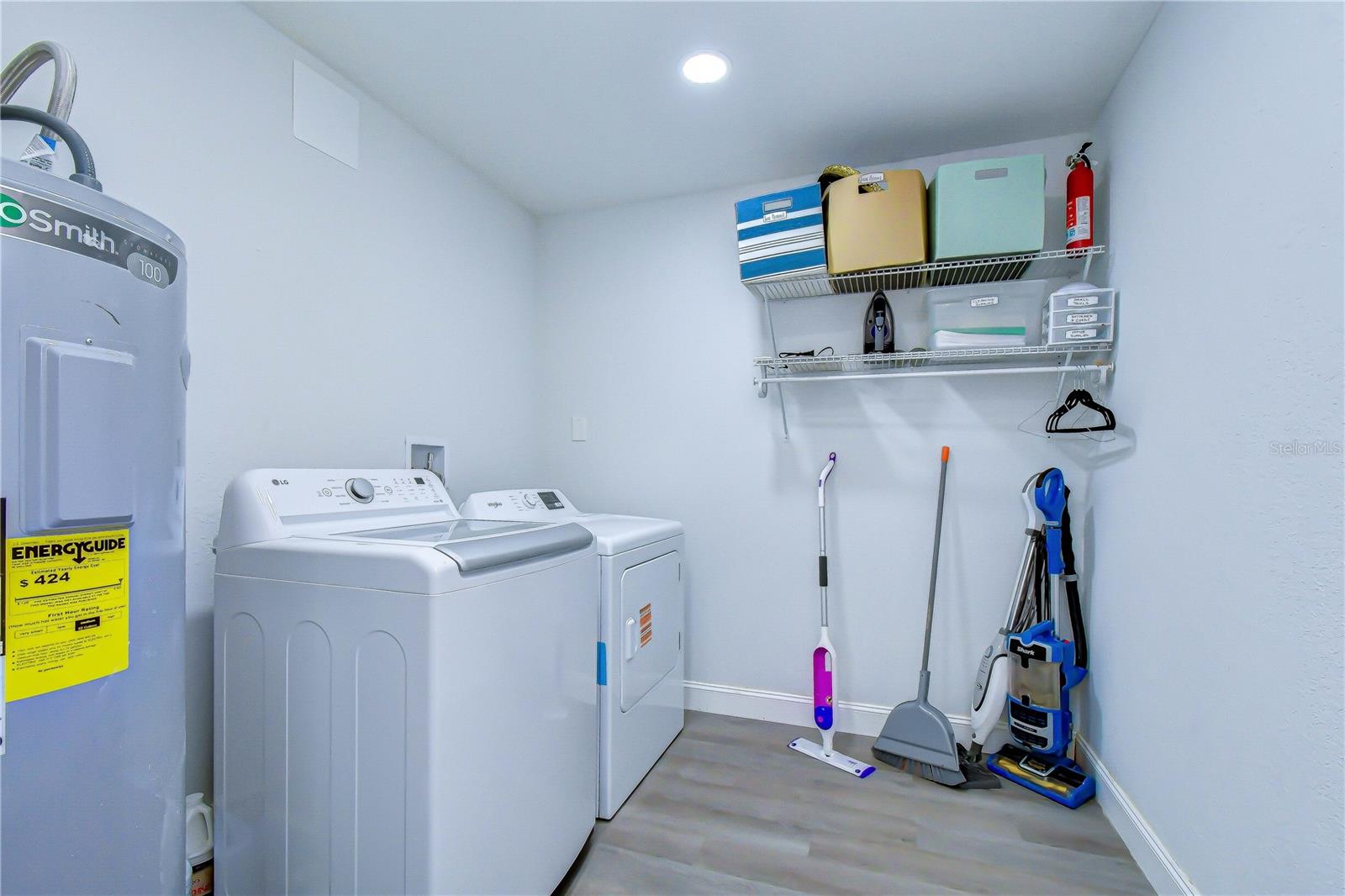 LAUREL TERRACE - Residential