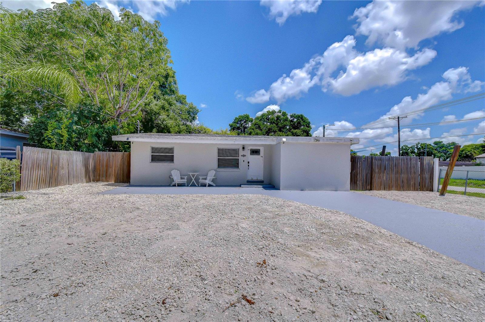 LAUREL TERRACE - Residential