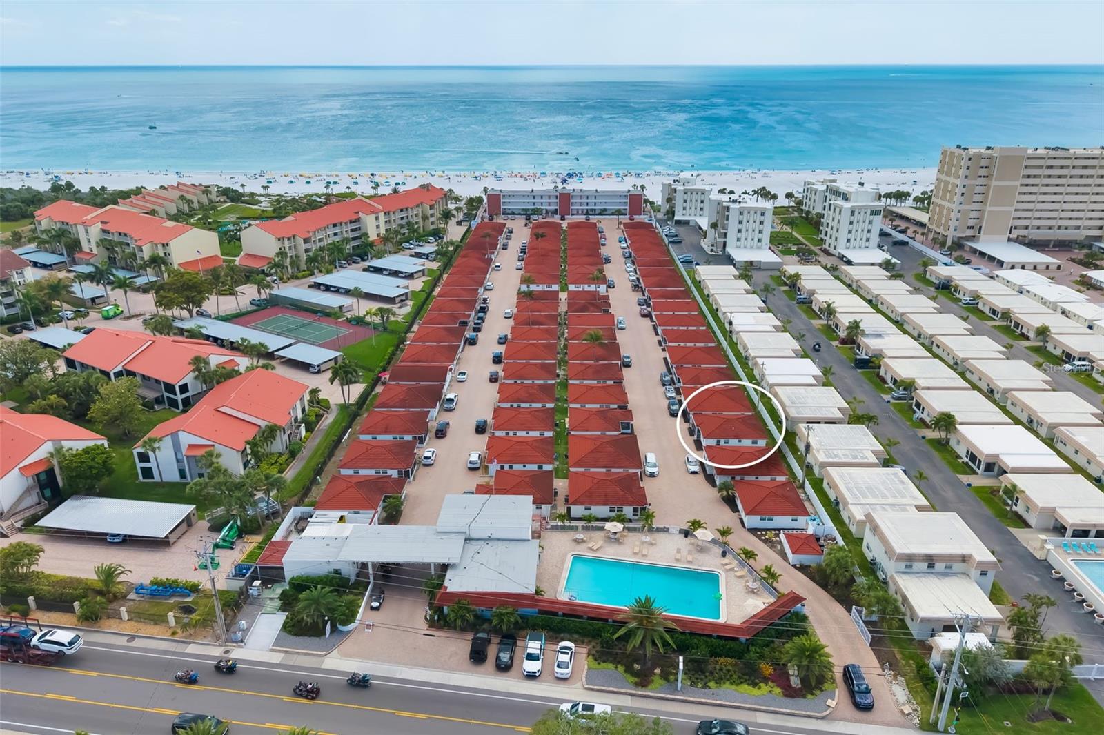 CASA BLANCA VILLAS - Residential