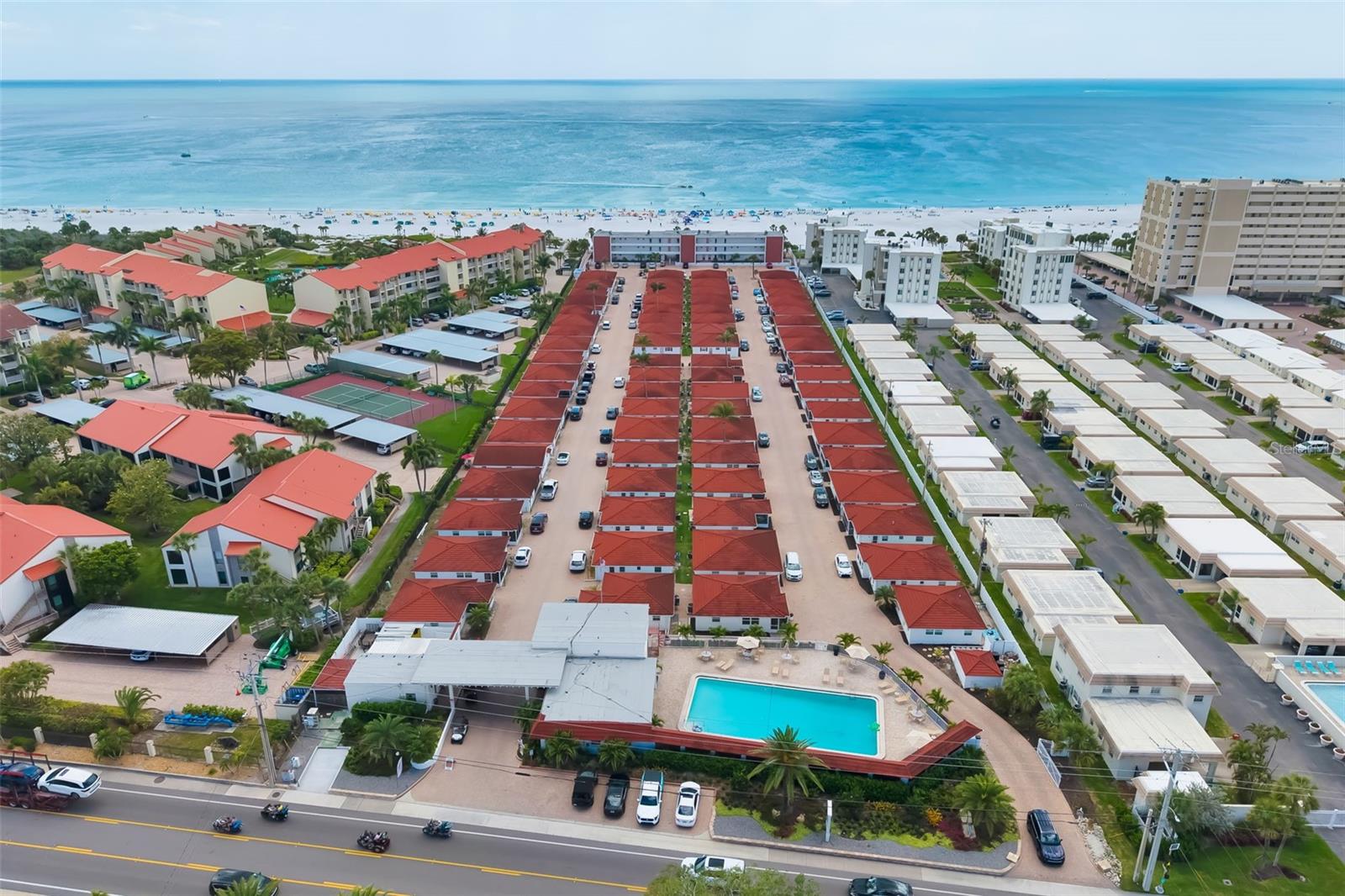 CASA BLANCA VILLAS - Residential