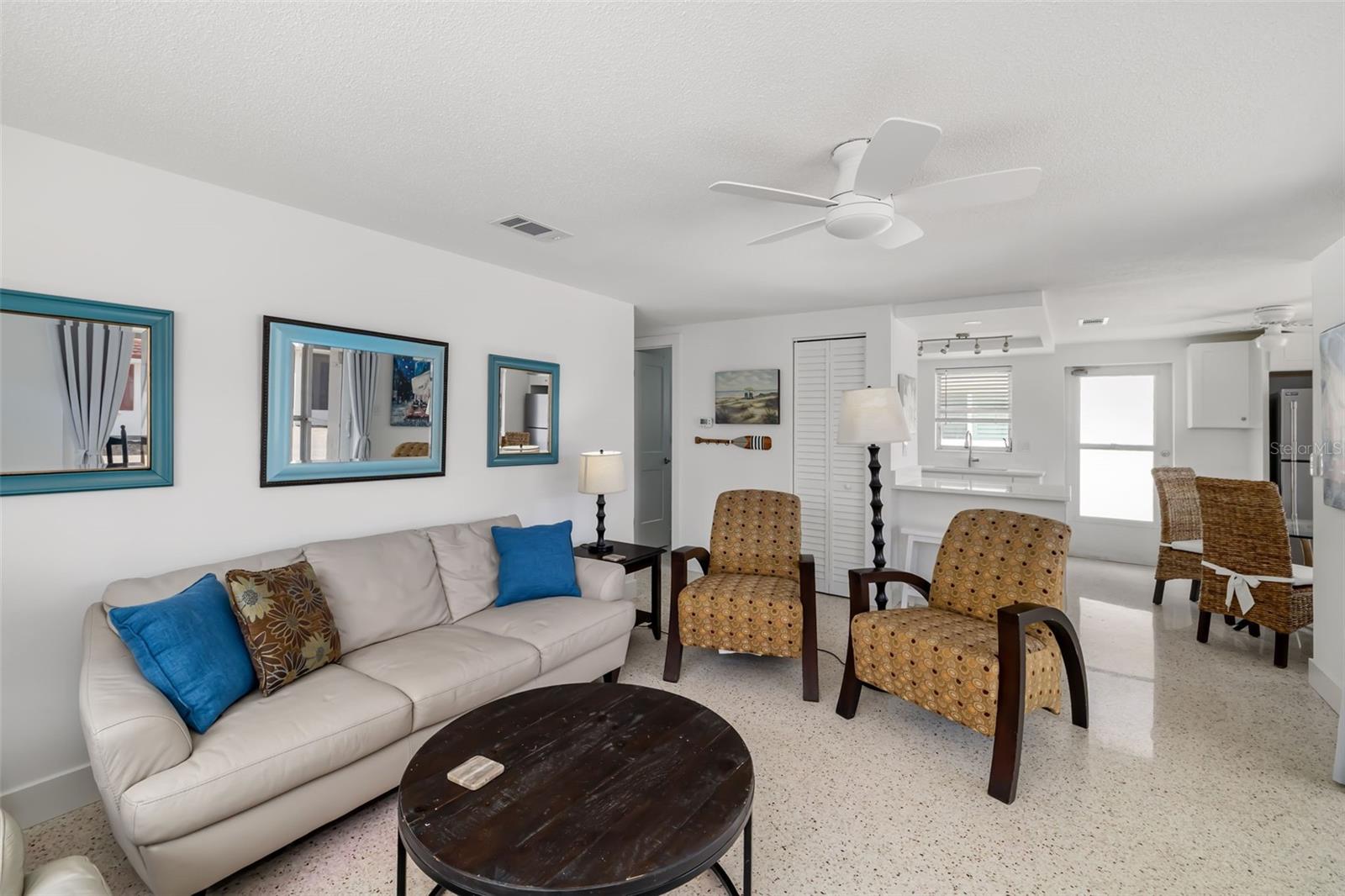 CASA BLANCA VILLAS - Residential