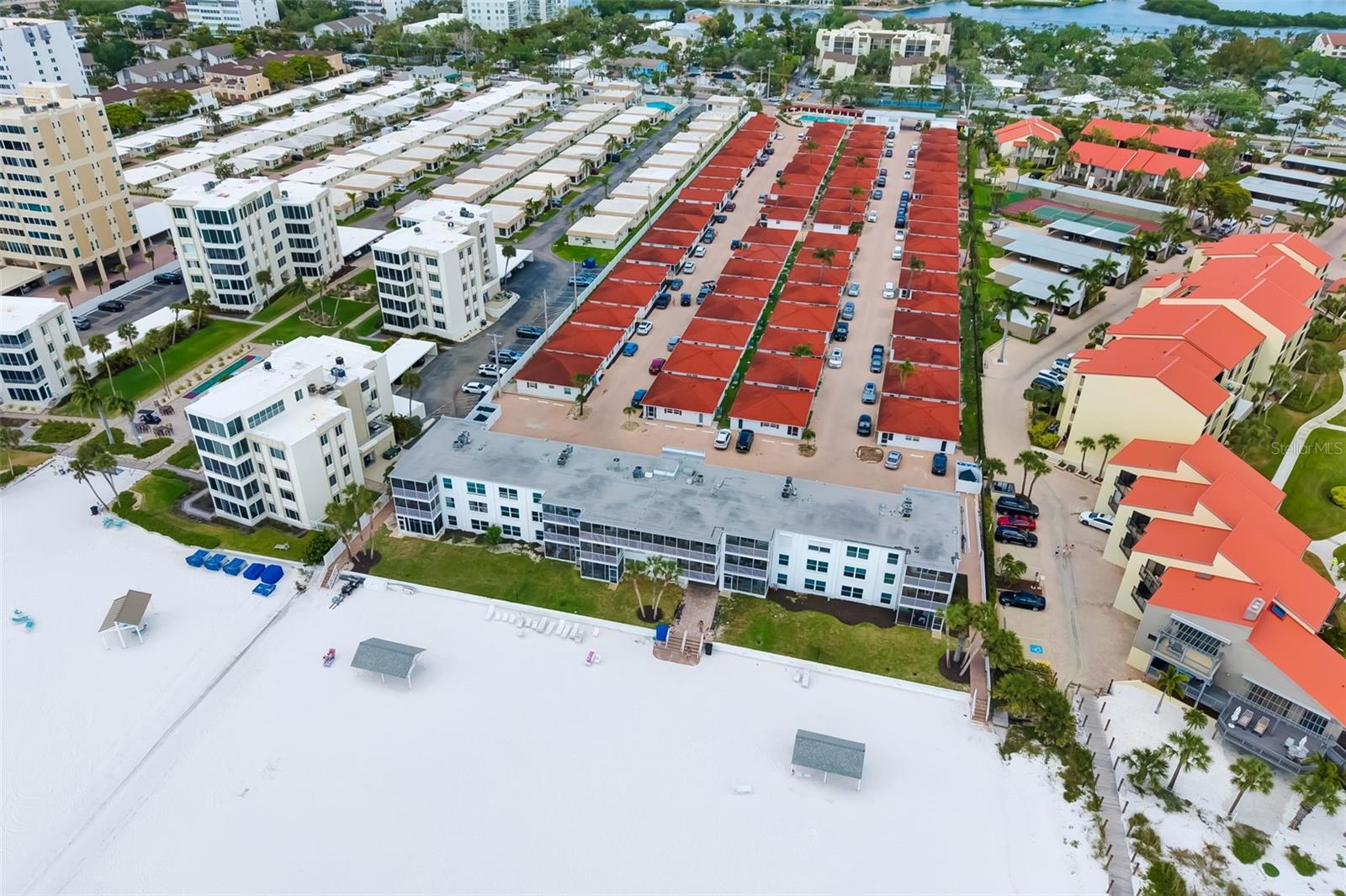 CASA BLANCA VILLAS - Residential