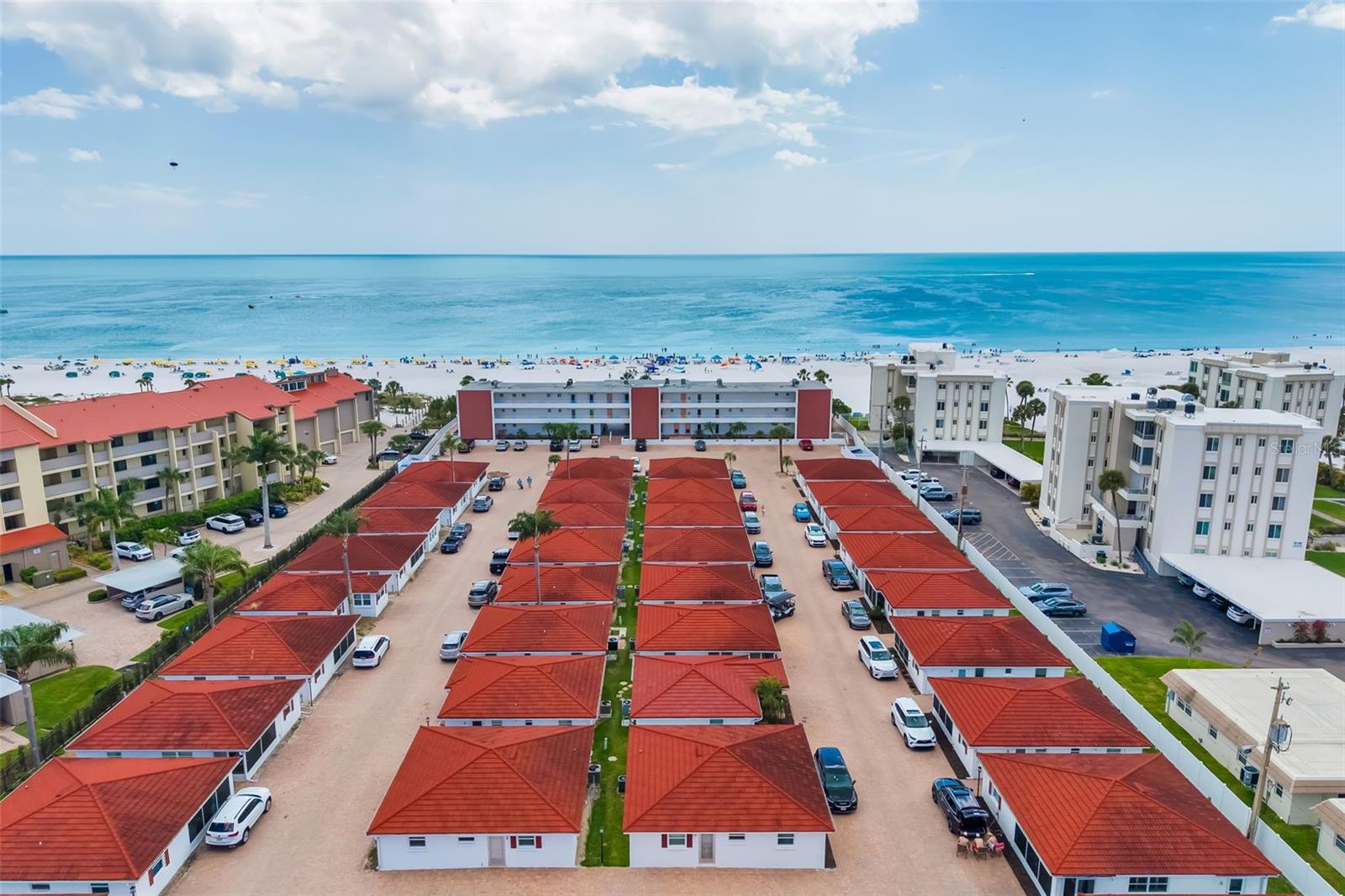 CASA BLANCA VILLAS - Residential