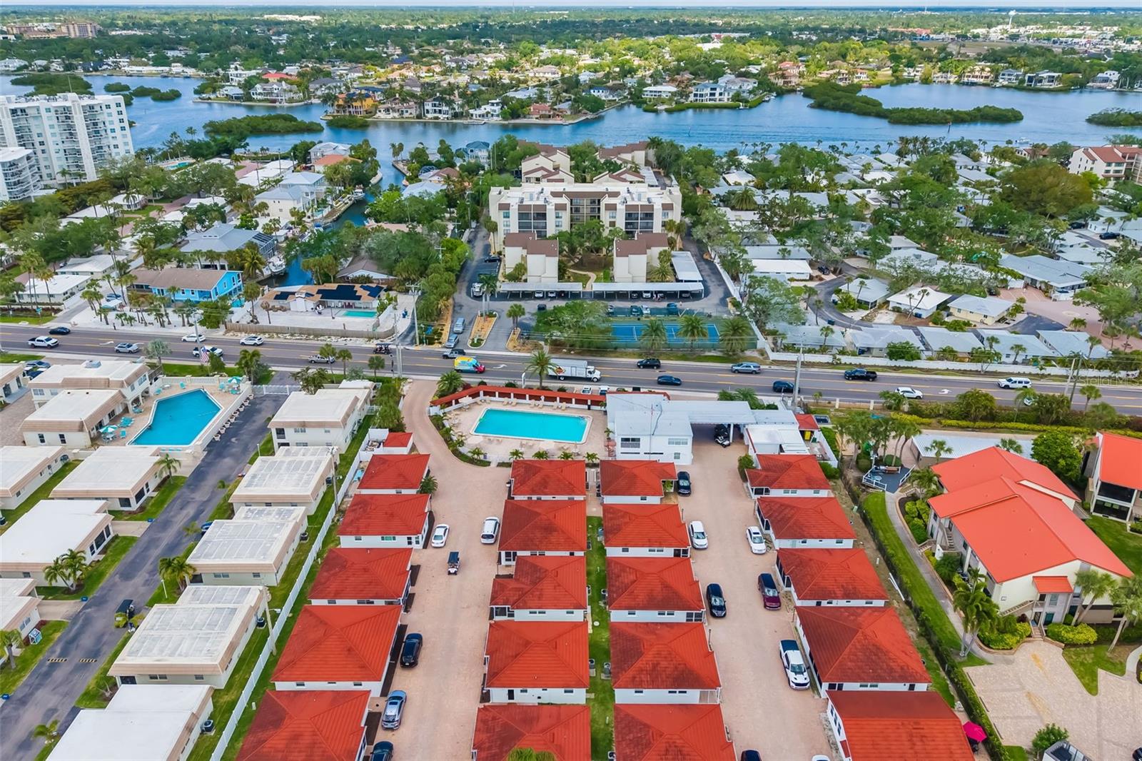 CASA BLANCA VILLAS - Residential