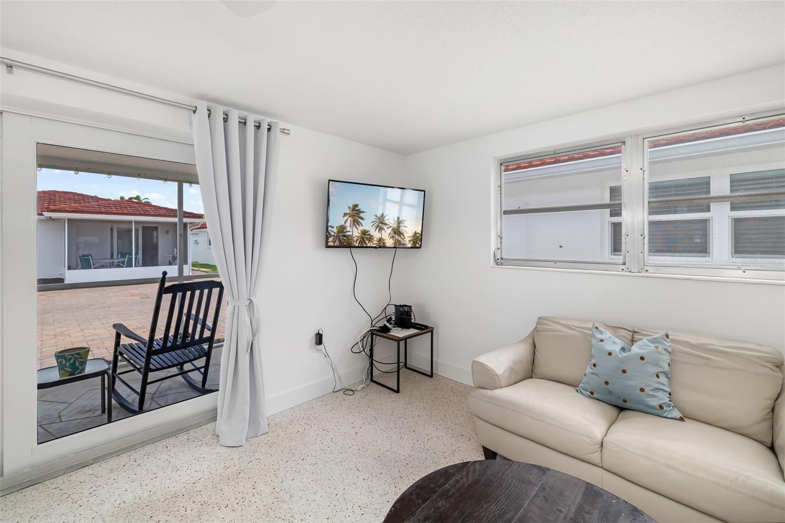 CASA BLANCA VILLAS - Residential