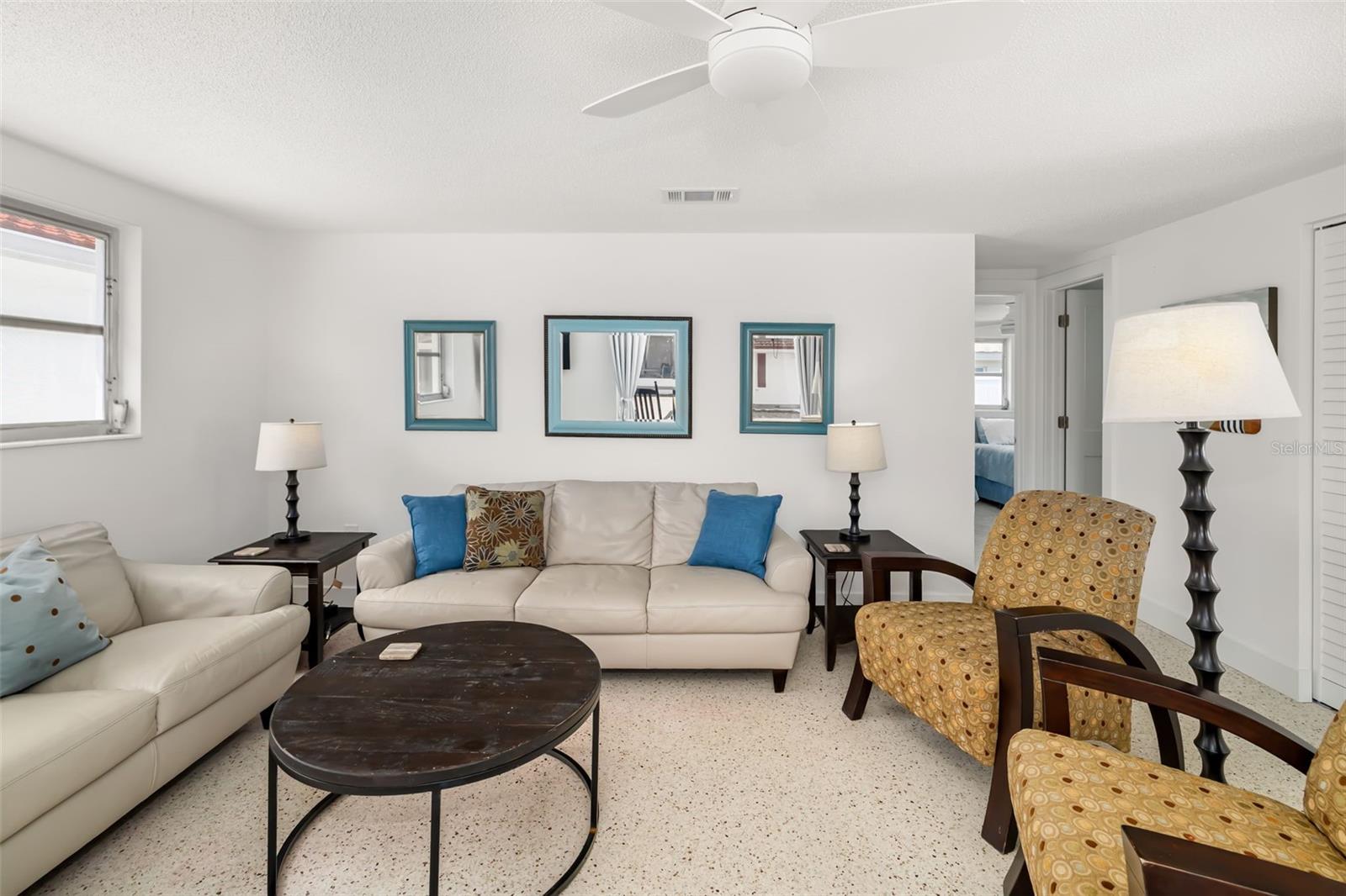 CASA BLANCA VILLAS - Residential