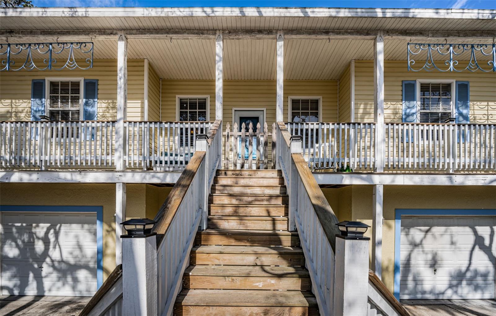 MARTHAS VINEYARD - Residential