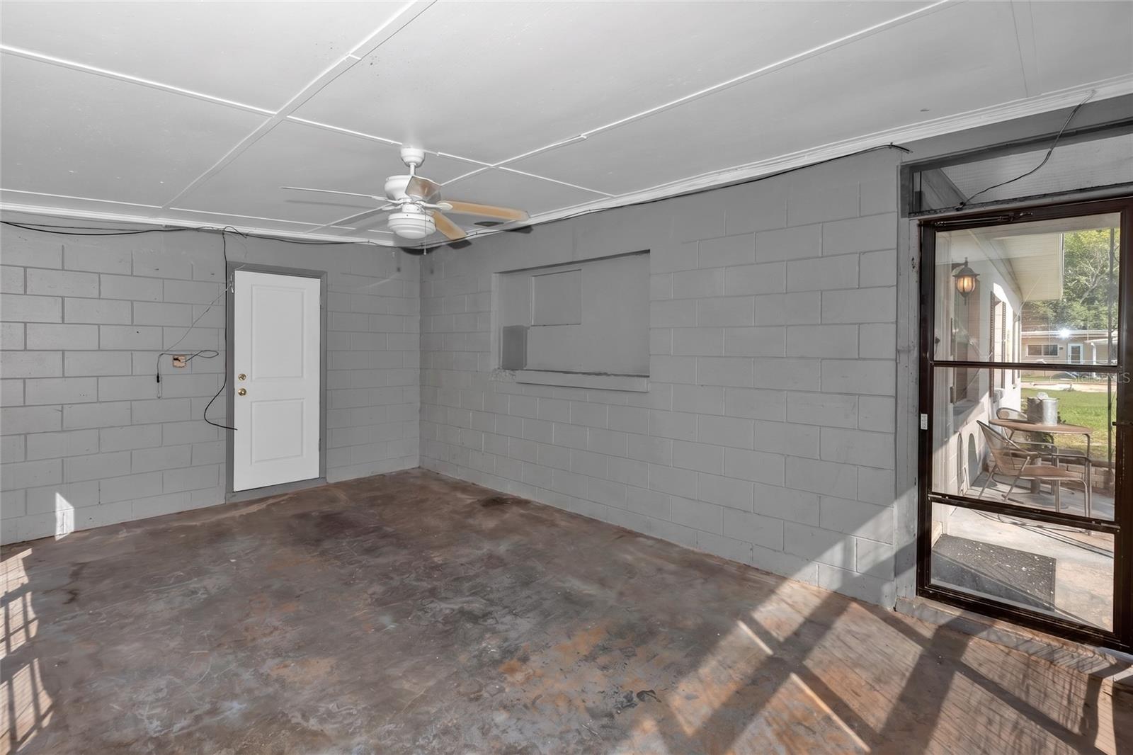 SUNLAND ESTATES - Residential