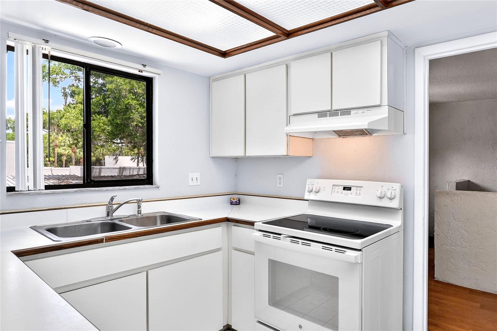 IMPERIAL PLACE A CONDO - Residential