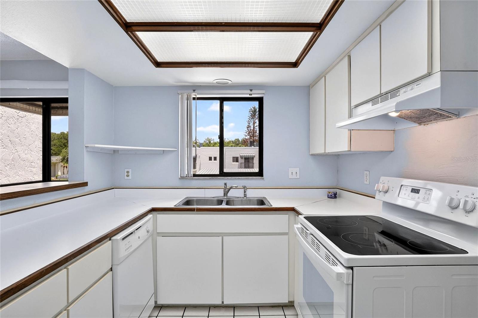 IMPERIAL PLACE A CONDO - Residential
