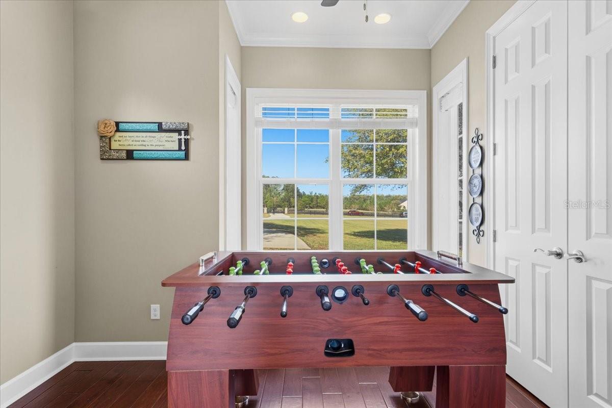 RED OAK ESTATES - Residential