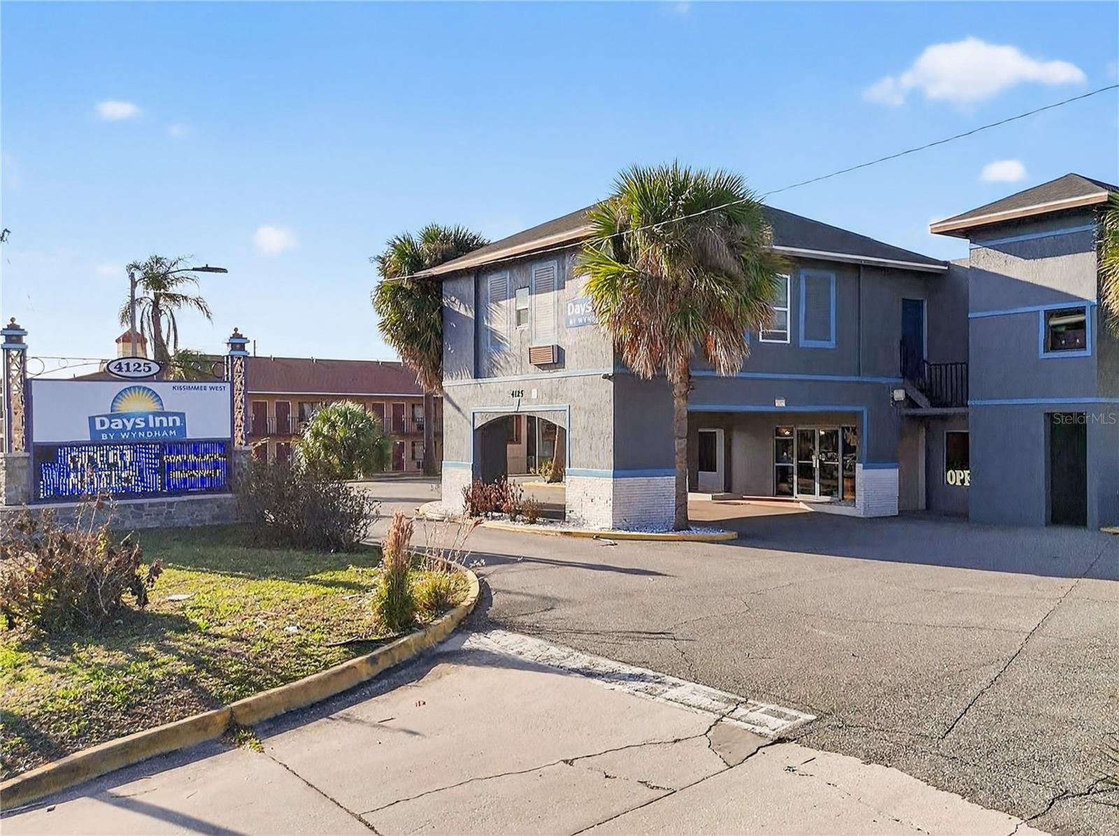 Exceptional Hotel Investment Opportunity ,Days Inn by Wyndham, Orlando/Kissimmee
Presenting a rare opportunity to acquire a well established and maintained Days Inn by Wyndham located in the heart of Orlando, Florida, one of the most visited and highest demand tourist destinations in the world. This property offers strong current performance with significant upside potential for future development51 well appointed guest rooms,On site 2bedroom managers apartment,Two story, full service hotel Strategically positioned along the high traffic US Highway 192, the hotel benefits from exceptional visibility and easy access to a wide variety of restaurants, supermarkets, retail shops, and entertainment venues catering to all ages.