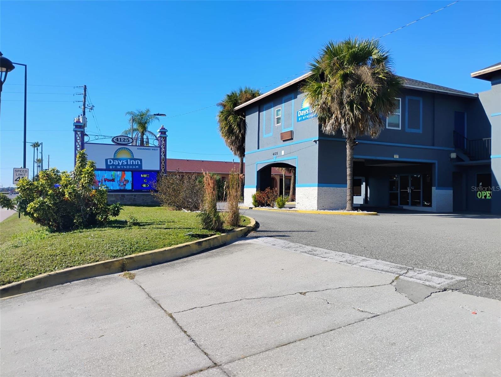 ACREAGE & UNREC - Commercial Sale