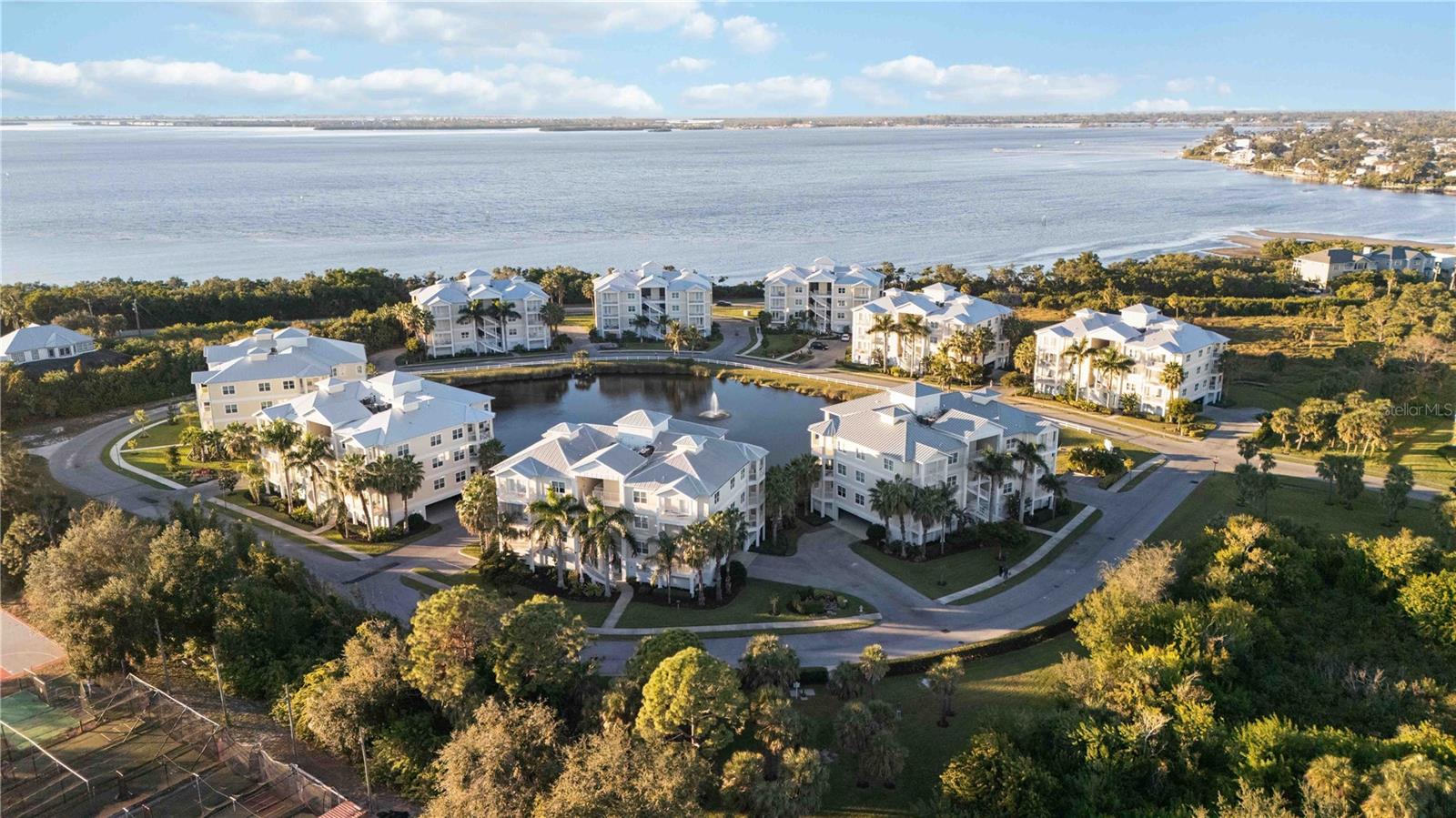 PALMA SOLA BAY CLUB PH 18B - Residential