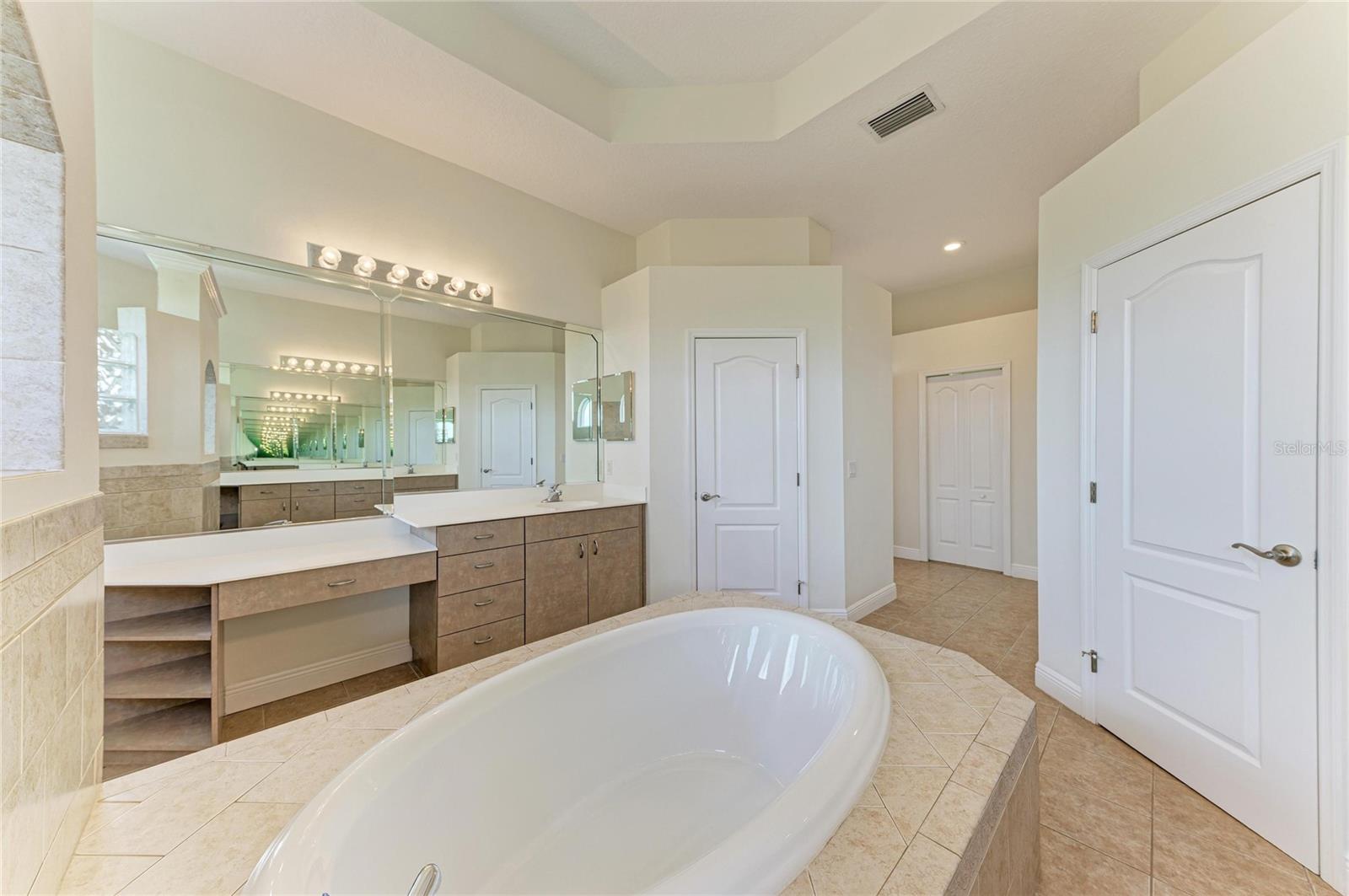 FOXBROOK PH III A - Residential