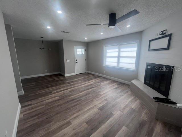 CRESCENT PARK - Residential