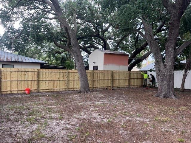 CRESCENT PARK - Residential