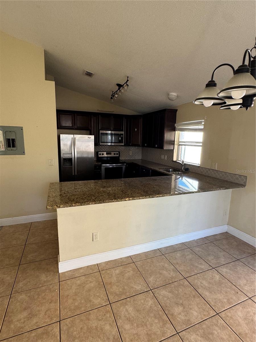 HARBOR TOWN PH 2 - Residential Lease