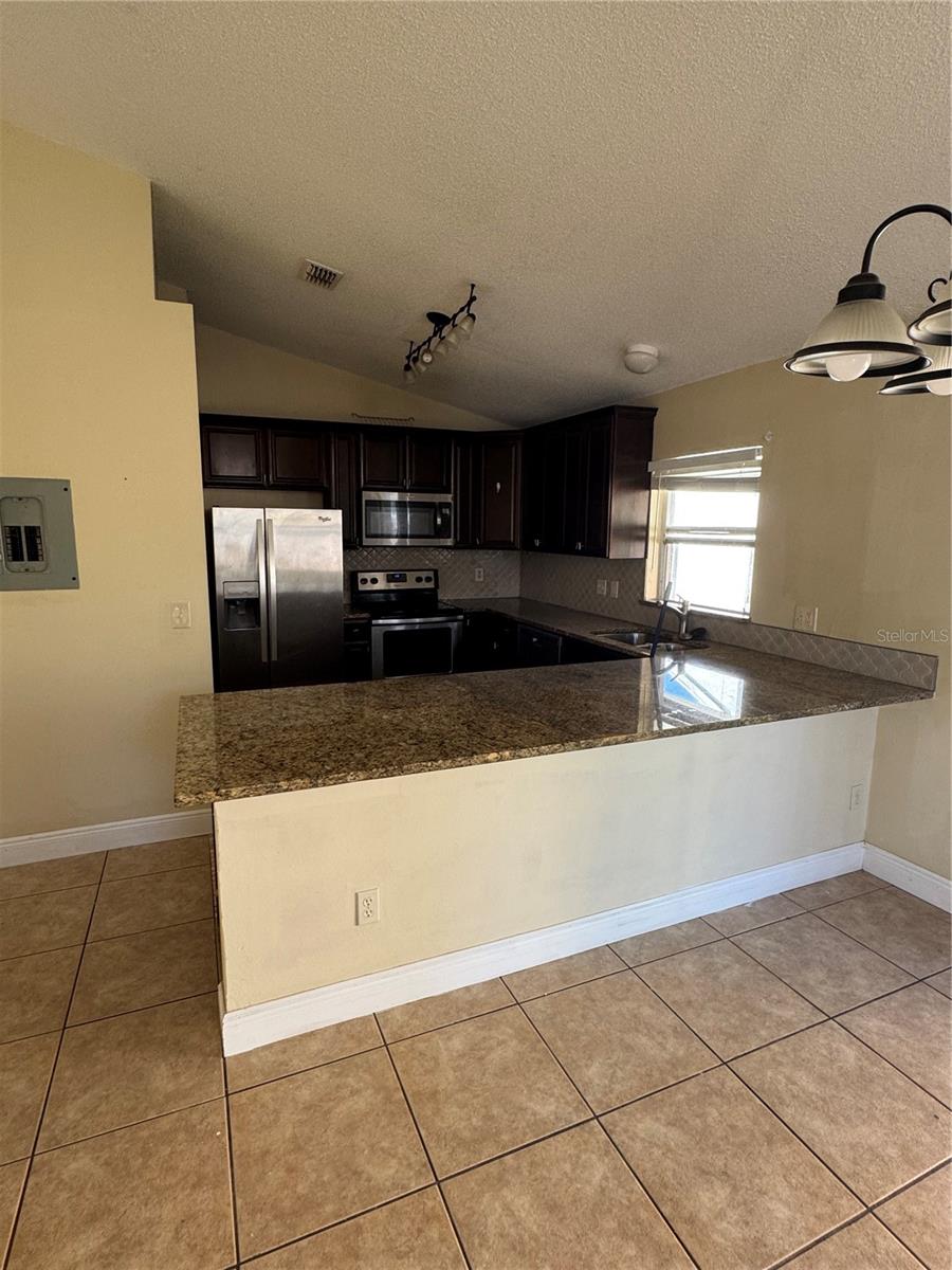 HARBOR TOWN PH 2 - Residential Lease