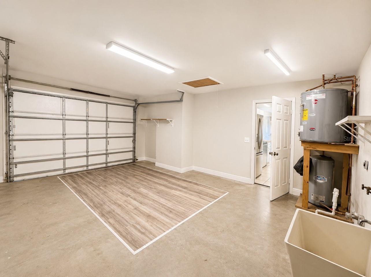 SILVER SPGS SHORES 21 - Residential