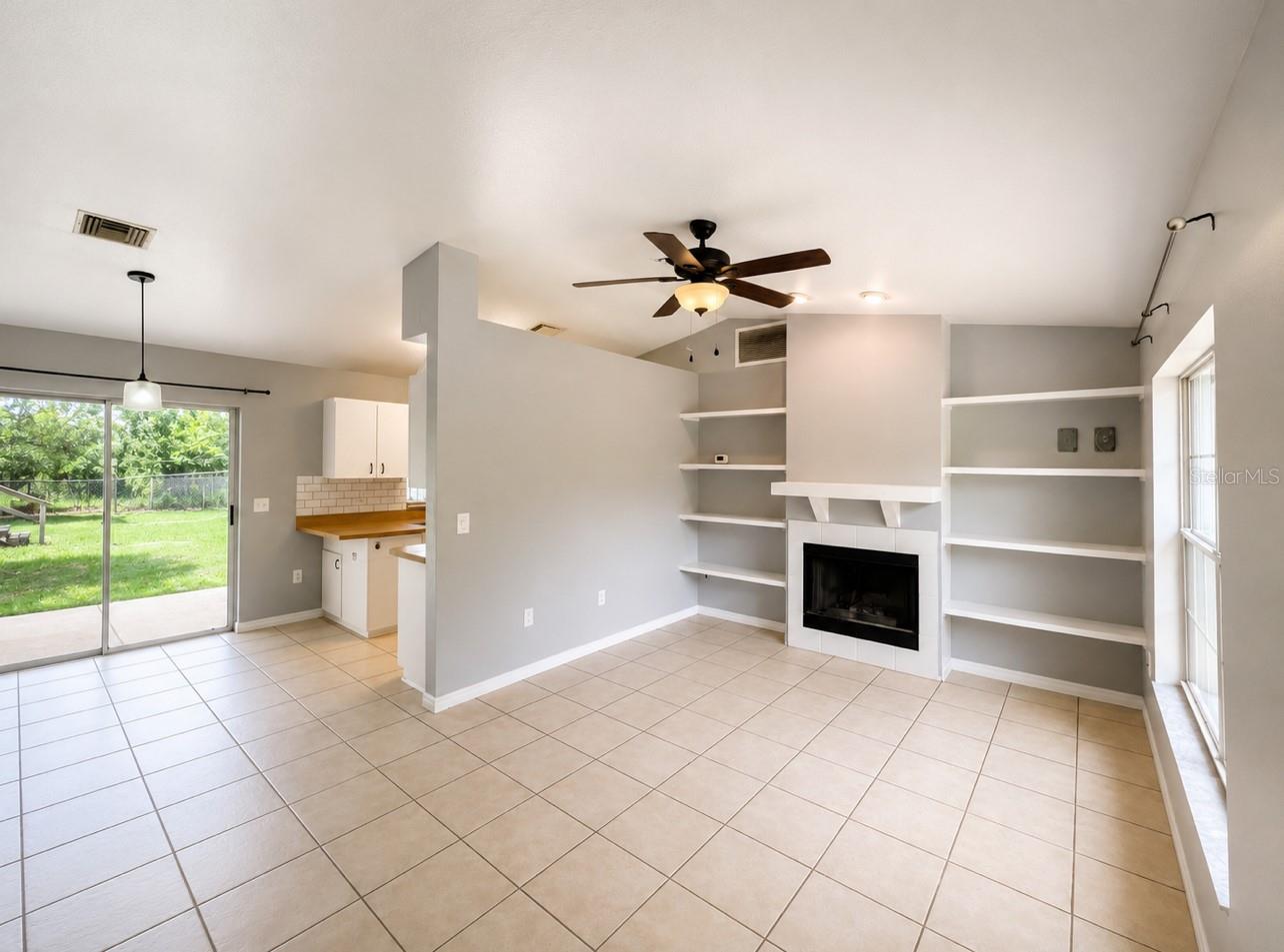 SILVER SPGS SHORES 21 - Residential