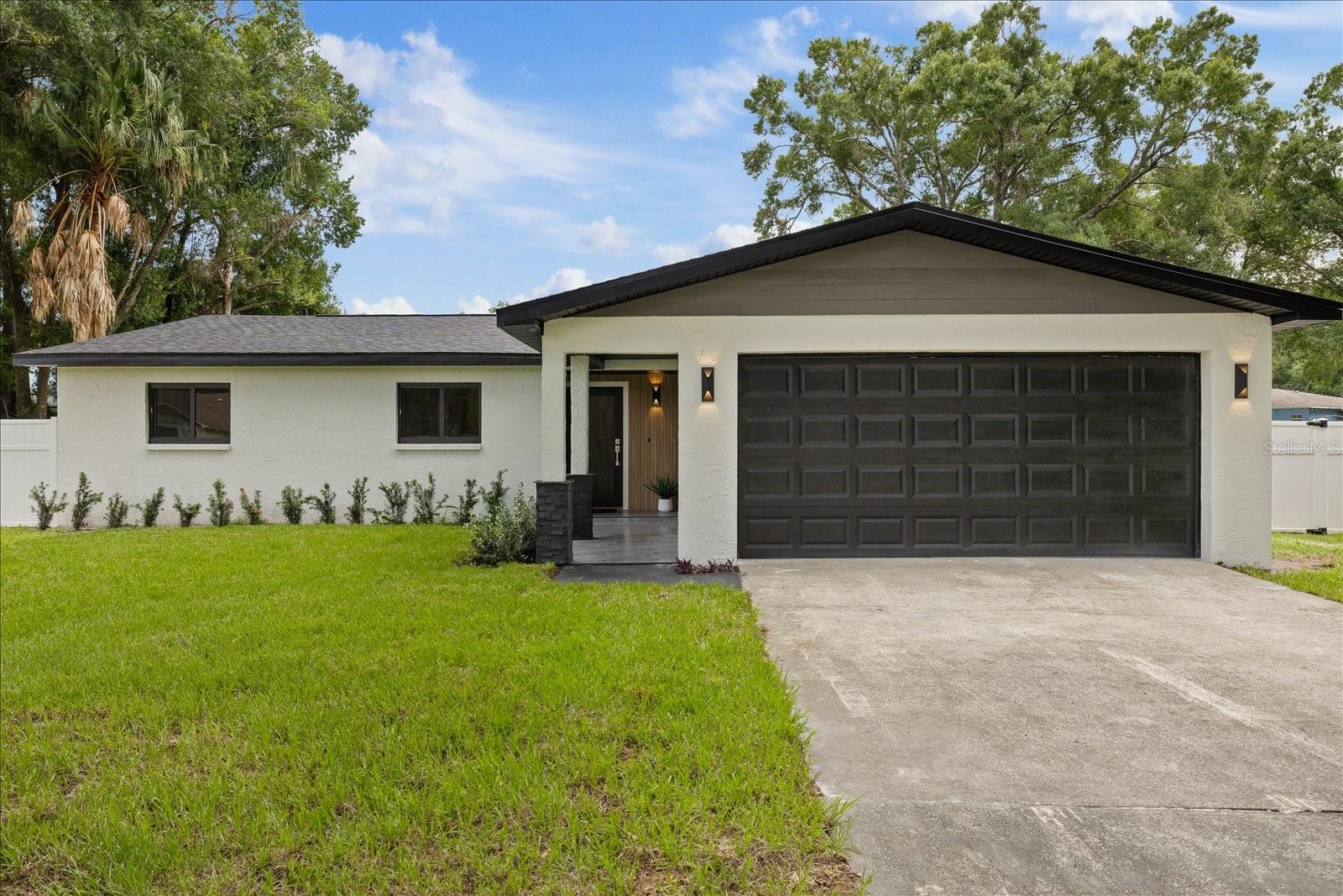 LAKE PADGETT ESTATES - Residential