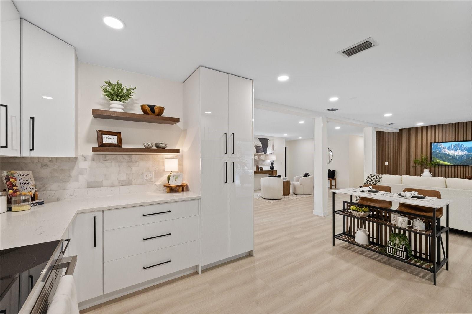 LAKE PADGETT ESTATES - Residential