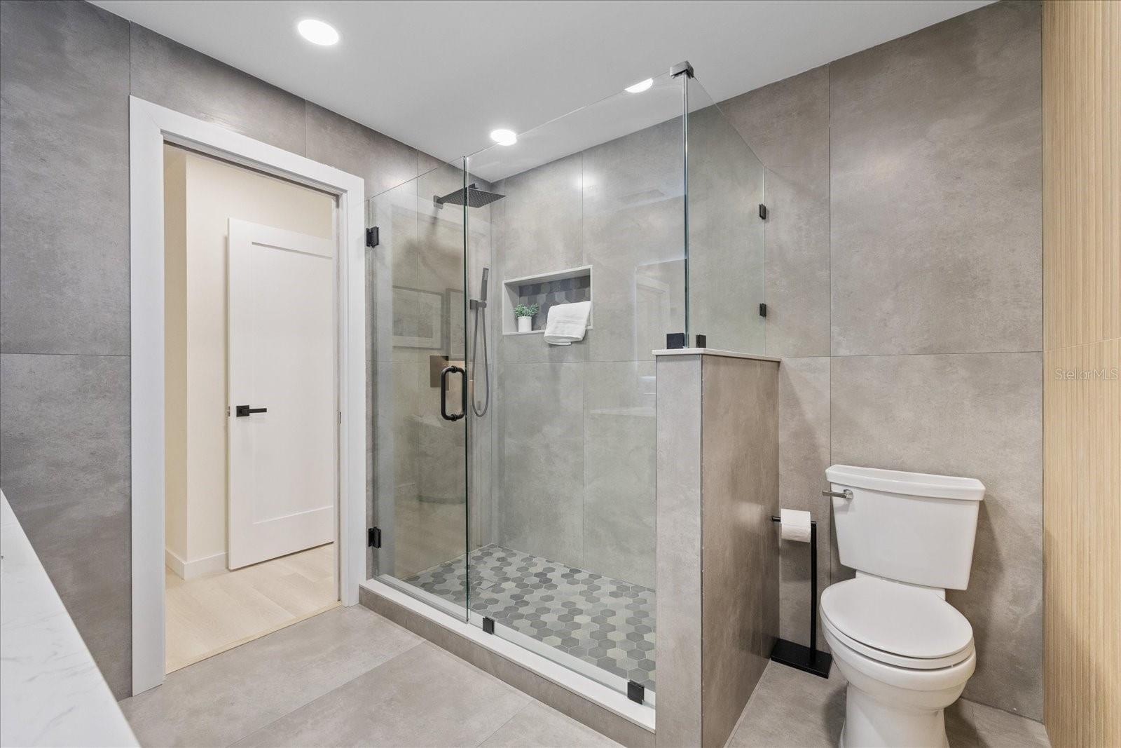 LAKE PADGETT ESTATES - Residential