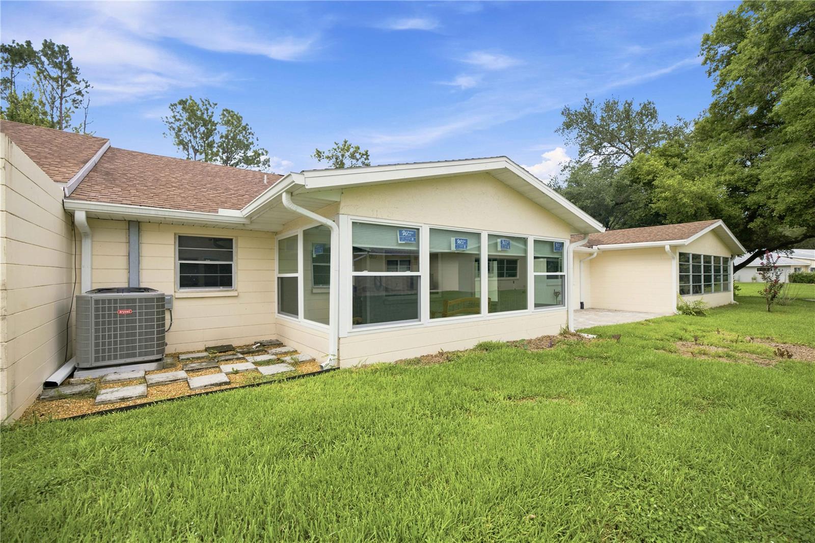 CIRCLE SQUARE WOODS - Residential