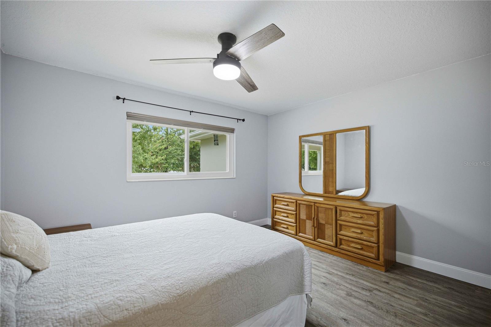 CIRCLE SQUARE WOODS - Residential