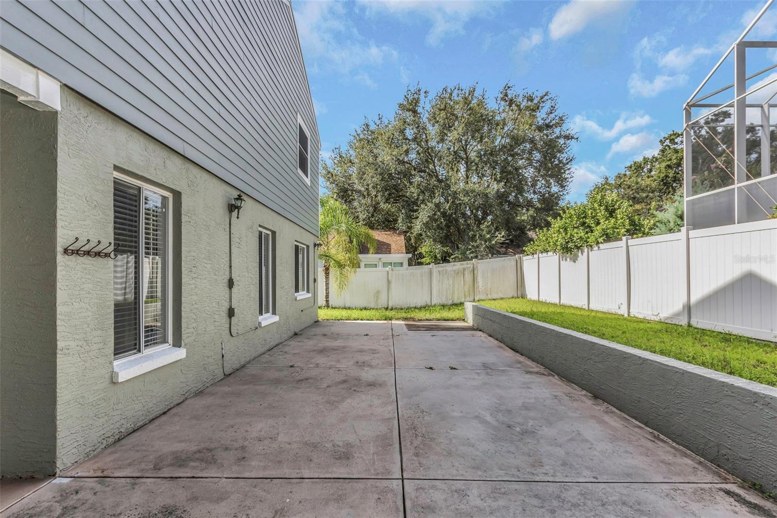 VILLAGE AT BENTLEY PARK PH II TR B - Residential