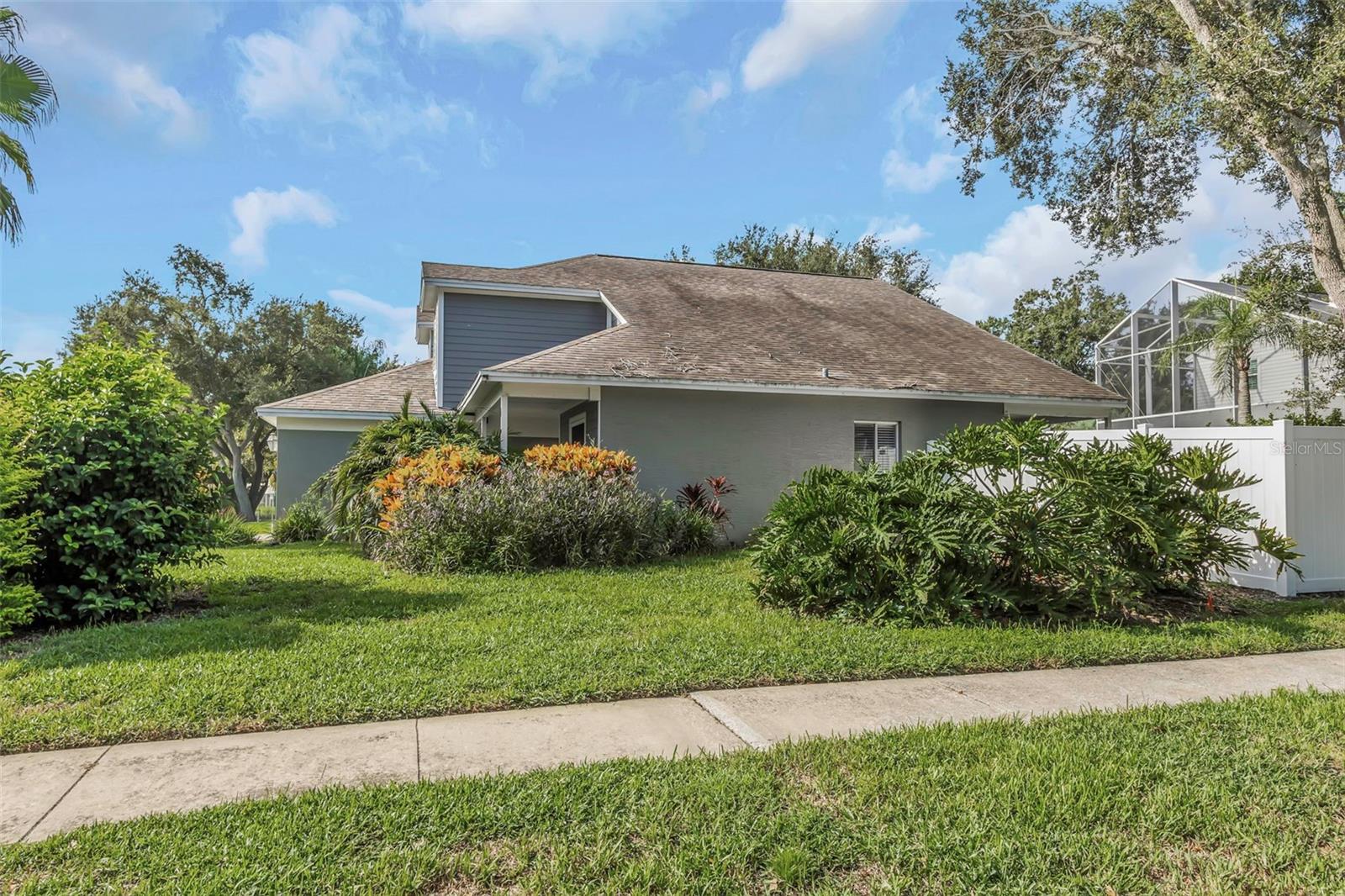 VILLAGE AT BENTLEY PARK PH II TR B - Residential