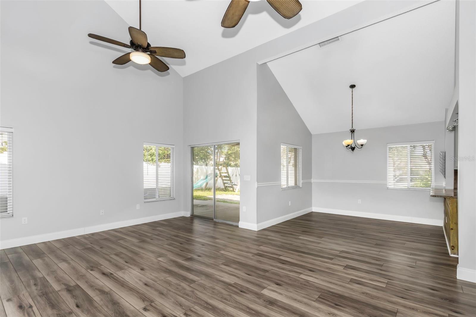 VILLAGE AT BENTLEY PARK PH II TR B - Residential