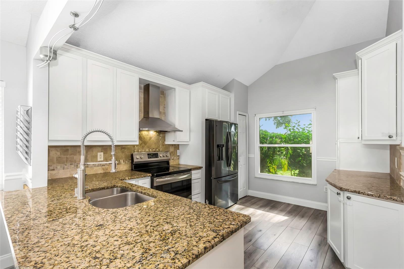 VILLAGE AT BENTLEY PARK PH II TR B - Residential