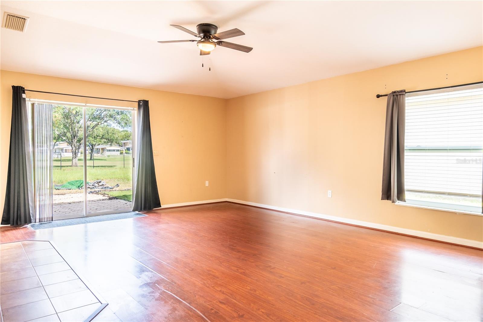 SPRING RIDGE - Residential