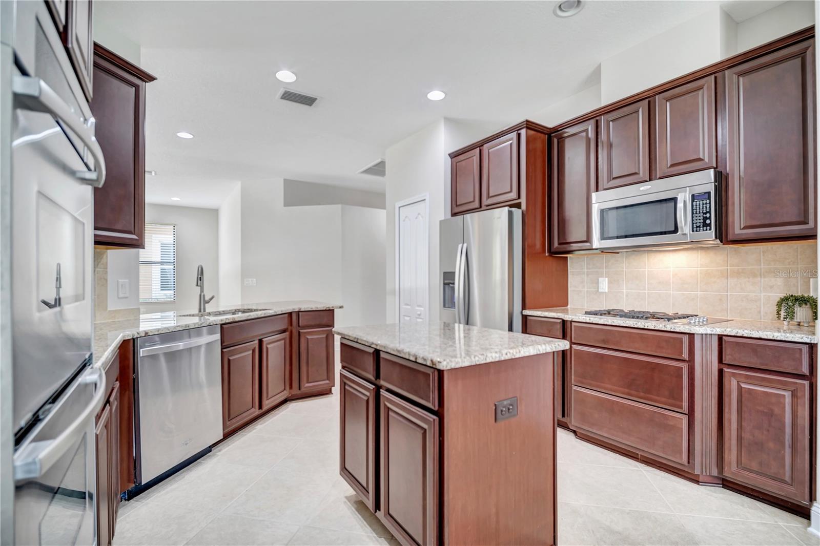GRAND HAMPTON PH 4 - Residential