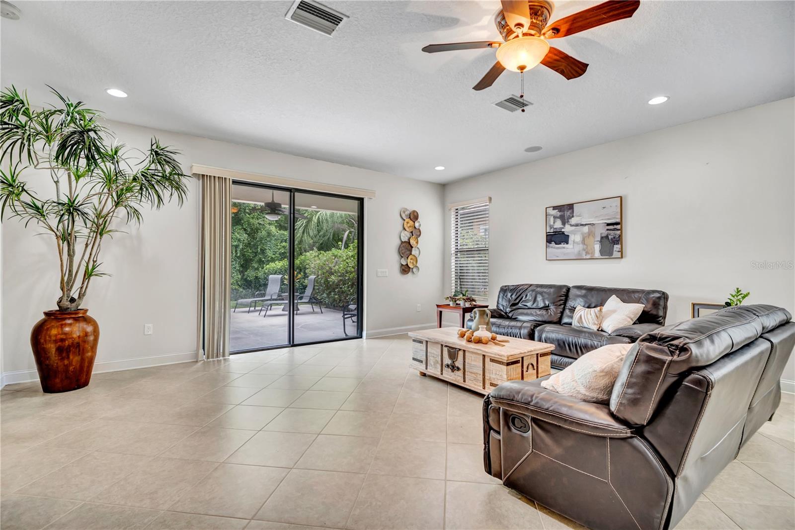 GRAND HAMPTON PH 4 - Residential