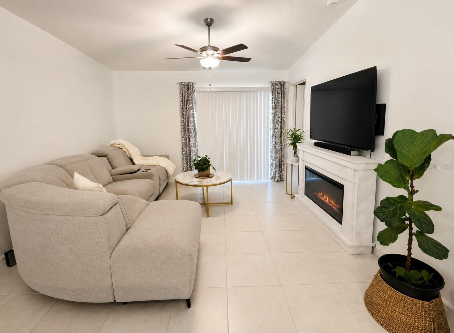 EPPERSON MANORS - Residential