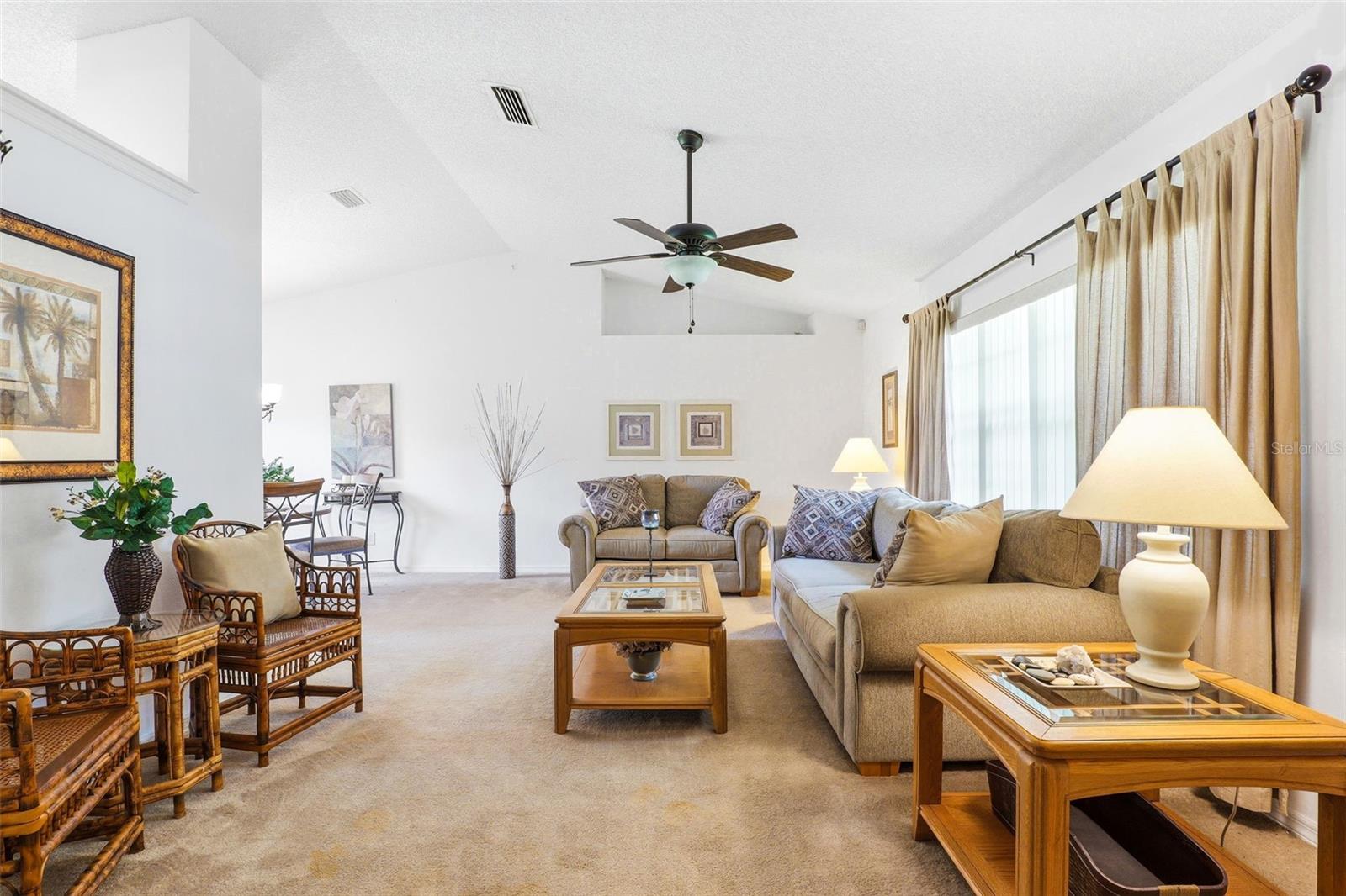PINEDA CROSSING PH 01 - Residential